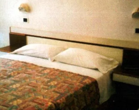 Perugini Hotel Marebello