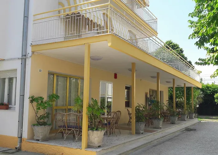 מלון Perugini 2*